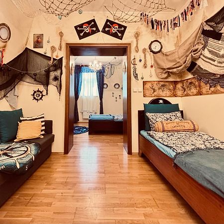 Pirate Family, Theme Room, Free Parking Karlovy Vary Exterior photo