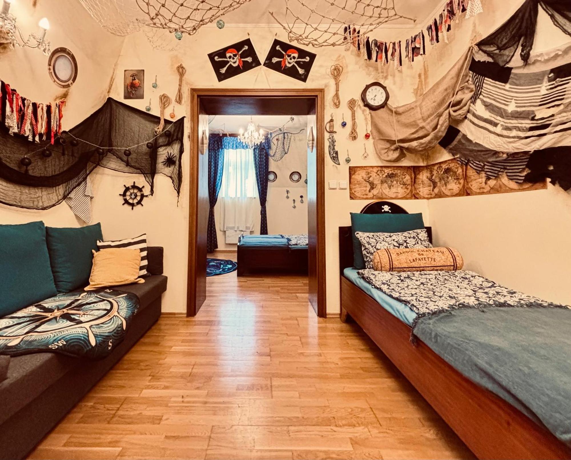 Pirate Family, Theme Room, Free Parking Karlovy Vary Exterior photo